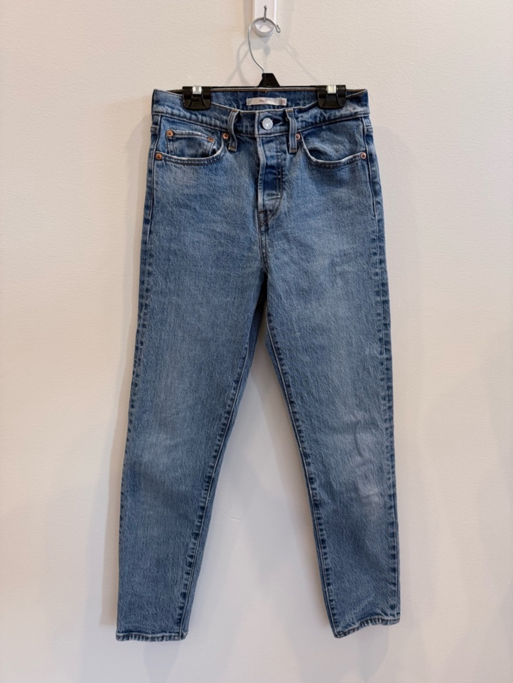 Levi's Wedgie Jeans Size 25 Closet Staple Normcore Modern Denim